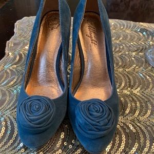 Miss Albright Blue Heels with Rose size 8